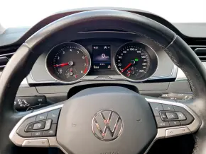 VW Passat Highline1.5 TSI ACT DSG thumbnail