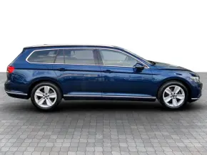 VW Passat Var. Highline 2.0 TDI DSG thumbnail