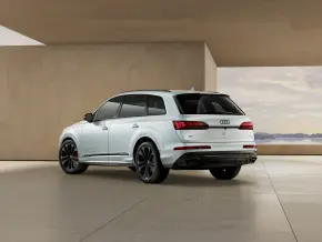 Q7 PI S line 50 TDI quattro thumbnail
