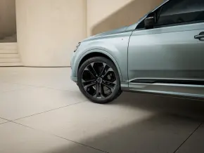 Q7 PI S line 50 TDI quattro thumbnail