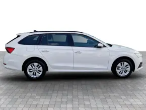 Škoda OCTAVIA COMBI AMBITION 2.0 TDI DSG thumbnail