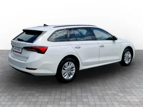 Škoda OCTAVIA COMBI AMBITION 2.0 TDI DSG thumbnail