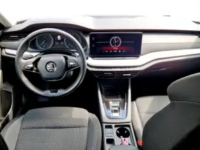 Škoda OCTAVIA COMBI AMBITION 2.0 TDI DSG thumbnail
