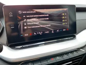 Škoda OCTAVIA COMBI AMBITION 2.0 TDI DSG thumbnail