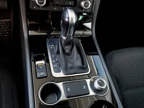 VW Touareg Mountain V6 TDI BMT thumbnail