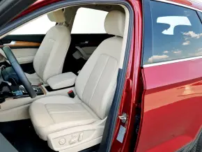 Audi Q5 Advanced 50 TFSI e quattro 299 CP thumbnail