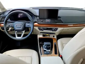 Audi Q5 Advanced 50 TFSI e quattro 299 CP thumbnail