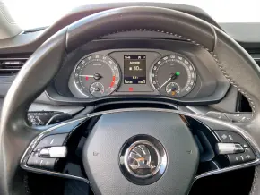 Škoda OCTAVIA AMBITION 2.0 TDI DSG thumbnail