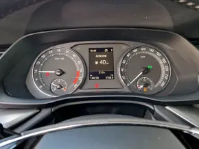 Škoda OCTAVIA AMBITION 2.0 TDI DSG thumbnail