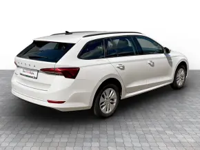 Škoda OCTAVIA COMBI AMBITION 2.0 TDI DSG thumbnail