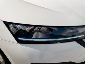 Škoda OCTAVIA COMBI AMBITION 2.0 TDI DSG thumbnail