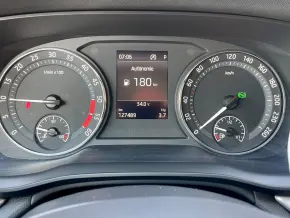 Škoda OCTAVIA COMBI AMBITION 2.0 TDI DSG thumbnail