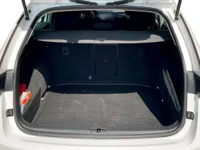 Škoda OCTAVIA COMBI AMBITION 2.0 TDI DSG thumbnail