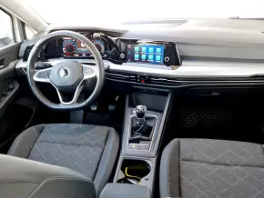 VW Golf Life 1.5 TSI ACT thumbnail