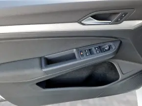 VW Golf Life 1.5 TSI ACT thumbnail