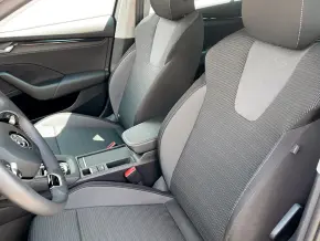Škoda Octavia Selection 1.5 TSI DSG mHEV thumbnail