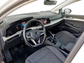 VW Golf Life 1.5 TSI ACT thumbnail