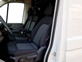 VW Crafter 3.5 Furgon L4H3 FWD 103kW thumbnail