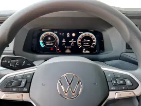 VW Crafter 3.5 Furgon L4H3 FWD 103kW thumbnail