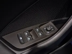 Škoda OCTAVIA COMBI STYLE 2.0 TDI DSG thumbnail