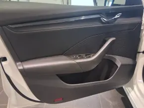 Škoda OCTAVIA COMBI AMBITION 2.0 TDI thumbnail