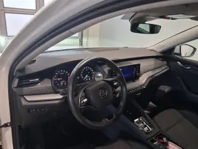Škoda OCTAVIA COMBI AMBITION 2.0 TDI DSG thumbnail