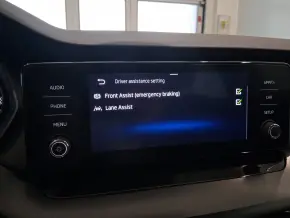 Škoda OCTAVIA COMBI AMBITION 2.0 TDI DSG thumbnail