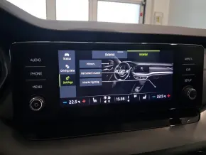 Škoda OCTAVIA COMBI AMBITION 2.0 TDI DSG thumbnail