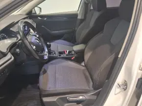Škoda OCTAVIA COMBI AMBITION 2.0 TDI thumbnail