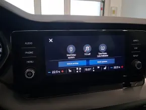 Škoda OCTAVIA COMBI AMBITION 2.0 TDI DSG thumbnail