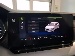 Škoda OCTAVIA COMBI STYLE 2.0 TDI DSG thumbnail