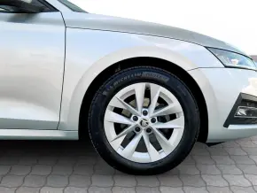 Škoda OCTAVIA STYLE 1.5 TSI thumbnail