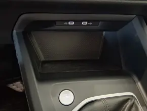 VW Golf Life 1.0 TSI thumbnail