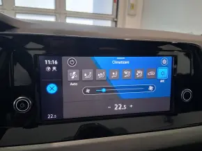 VW Golf Life 1.0 TSI thumbnail