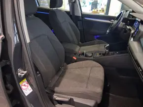 VW Golf Life 1.0 TSI thumbnail