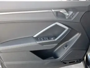 Audi Q3 S Line 35 TFSI thumbnail