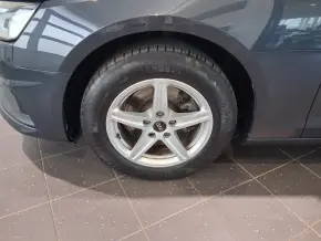 Audi A4 35 TFSI thumbnail