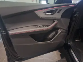 Audi Q8 PI 50 TDI quattro thumbnail