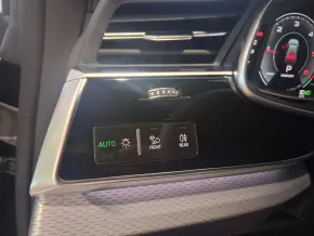 Audi Q8 PI 50 TDI quattro thumbnail