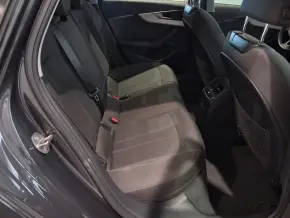 Audi A4 35 TFSI thumbnail