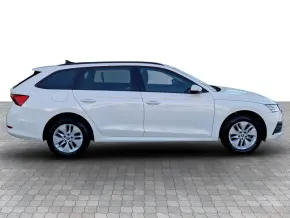 Škoda OCTAVIA COMBI AMBITION 2.0 TDI DSG thumbnail