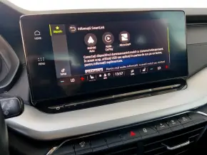 Škoda OCTAVIA COMBI AMBITION 2.0 TDI DSG thumbnail