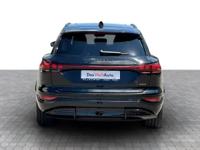 Audi Q6 e-tron quattro thumbnail