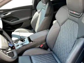Audi Q6 e-tron quattro thumbnail