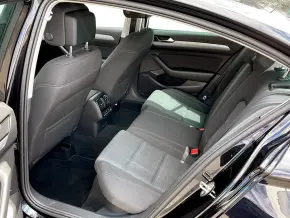 VW Noul Passat Comfortline1.5 TSI ACT DSG thumbnail
