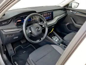 Škoda OCTAVIA COMBI AMBITION 2.0 TDI DSG thumbnail