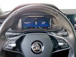 Škoda OCTAVIA COMBI AMBITION 2.0 TDI DSG thumbnail