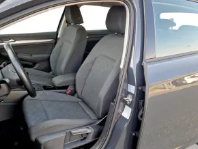VW Golf Life 1.0 TSI thumbnail