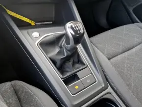 VW Golf Life 1.0 TSI thumbnail