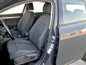VW Golf Life 1.0 TSI thumbnail